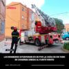 Los Bomberos intervienen en Ibi por la caída de un tubo de chimenea debido al fuerte viento